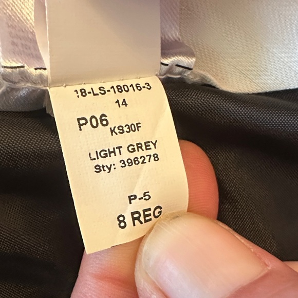 Banana Republic Charcoal Checkered Pants - Size 8 - Picture 14 of 14